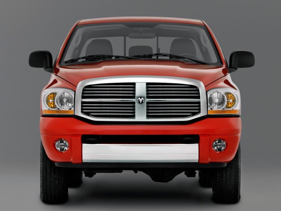  Dodge Ram 2500 Mega Cab 2006 года  (фото 21 из 35)